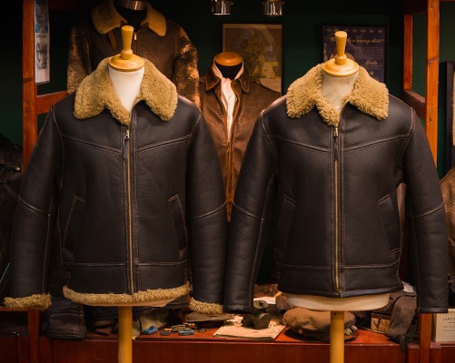 Outlander Jacket Competition: Raw Edge or Taped Edge?